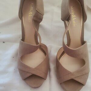 Kelly & Katie Tan Heels